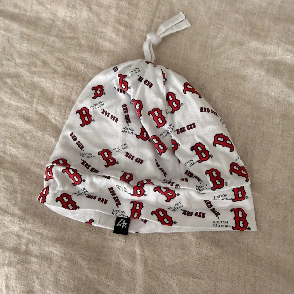Boston Red Sox Kids Beanie - White and Red infant